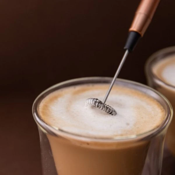 Elektrisk mjölkskummare rostfritt stål koppar La Cafetière LCLATPENCOP by La Cafetière color Svart