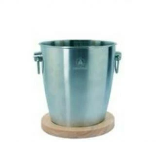 LAGUIOLE Vinkylare med träunderlägg 40268930 by Laguiole color Silver