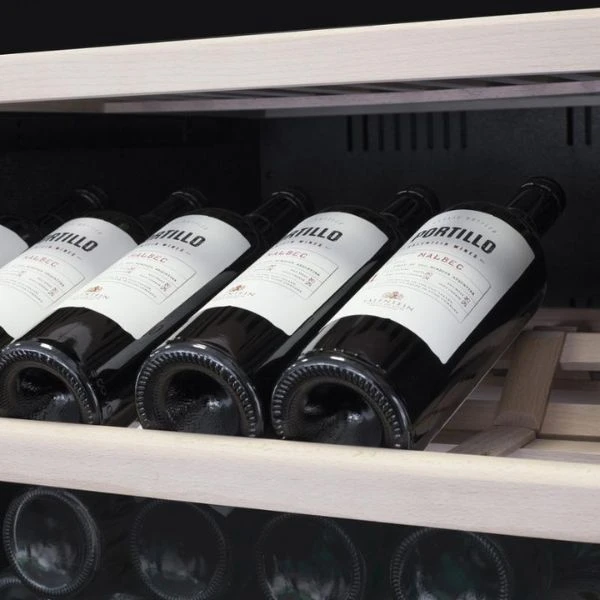Caso WineChef Pro 126 WiFi CS775 by CASO color Svart