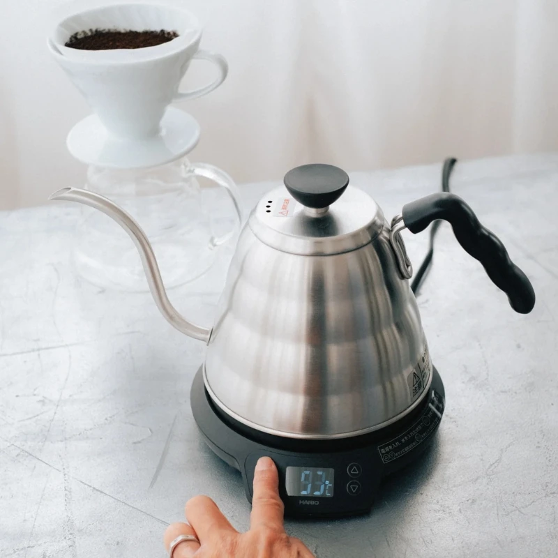 V60 Buono Vattenkokare med temperaturstyrning 0,8 l EVT-8-HSV-E by Hario color Svart