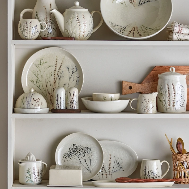 Bea Tallrik, Natur, Stengods 82047392 by Bloomingville color Svart