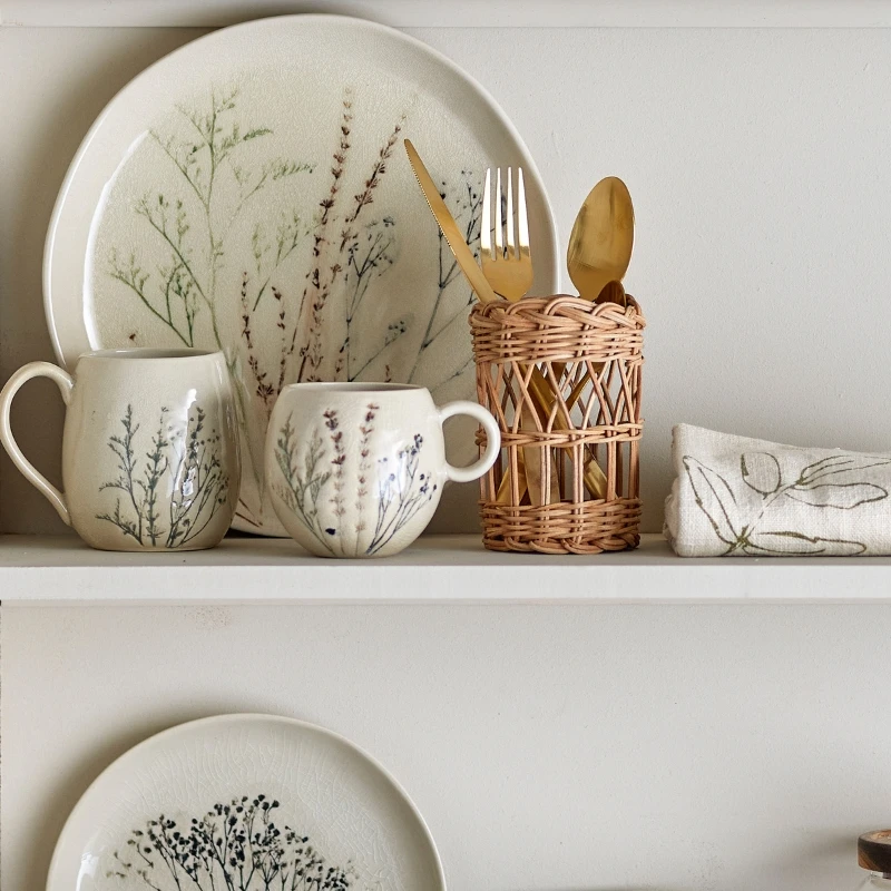 Bea Tallrik, Natur, Stengods 82047392 by Bloomingville color Svart