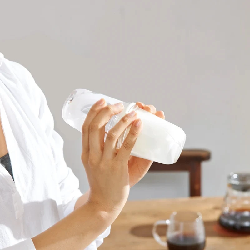 Latte Shaker Off White - Hario LS-70-OW by Hario color Svart