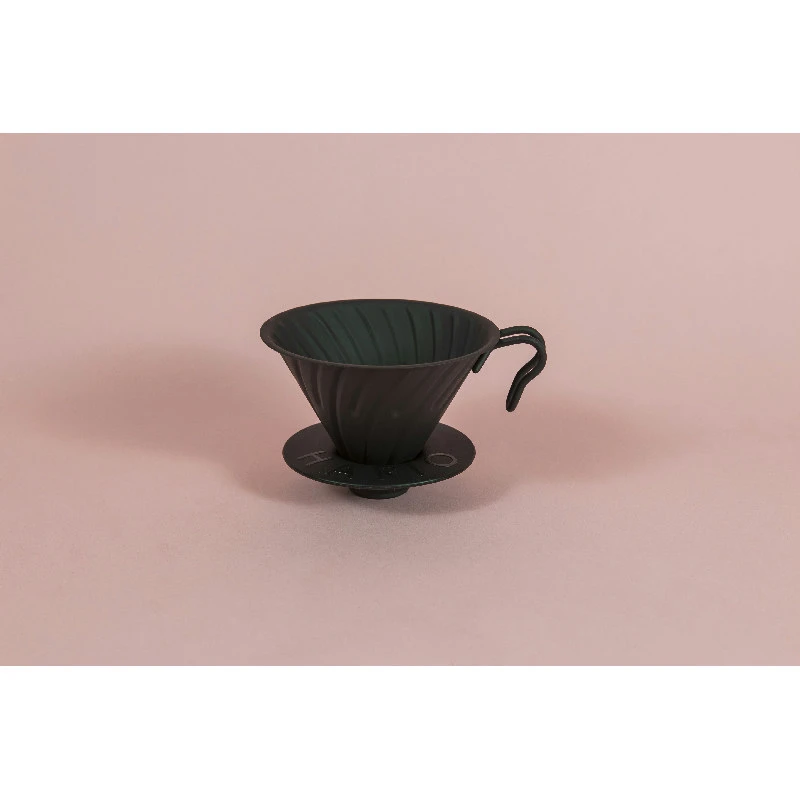 V60 Metal Dripper / Mattsvart - Hario VDMR-02-MB by Hario color Svart