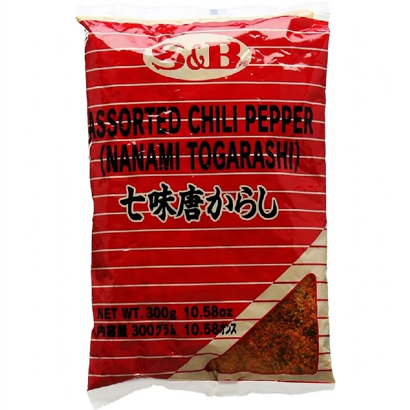 Schichimi chilipulver 300g 270360 by S&B color Svart