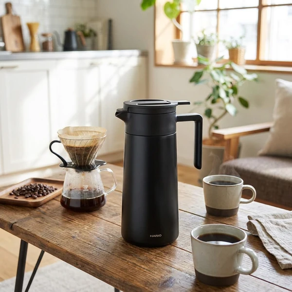 Termoskanna med keramisk beläggning 800ml (dubbelväggig) - Hario CHP-800-B  color Svart