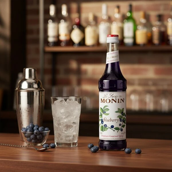 Monin Sirap Blåbär / Blueberry FL 70 61015 by MONIN color Blauw