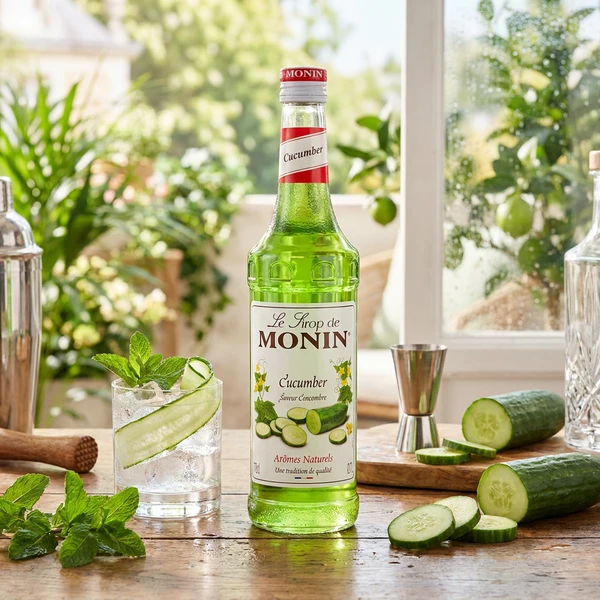 Monin Sirap Gurka / Cucumber FL 70 61083 by MONIN color Svart