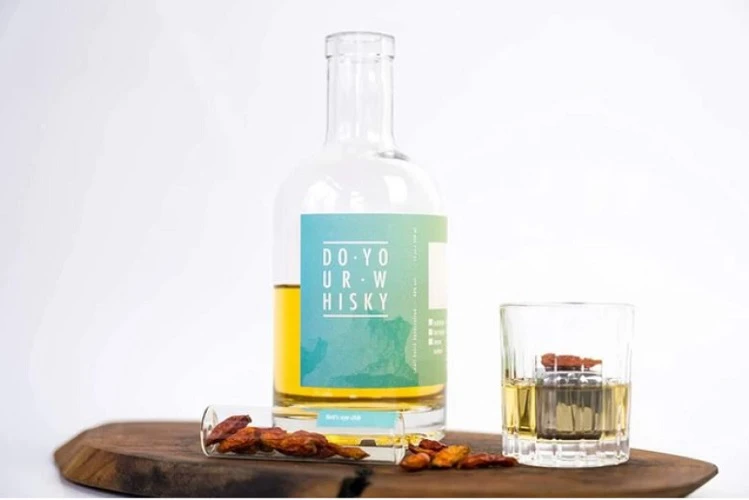 Gör din egen Whiskey Gaveask - Gör din egen Whiskey Doyourown3 by Rbdrinks color Svart