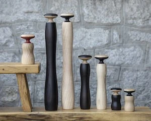 HERCULES Salt- och pepparkvarn Ljus ask 50 cm LESPNXXL by Legnoart color Svart