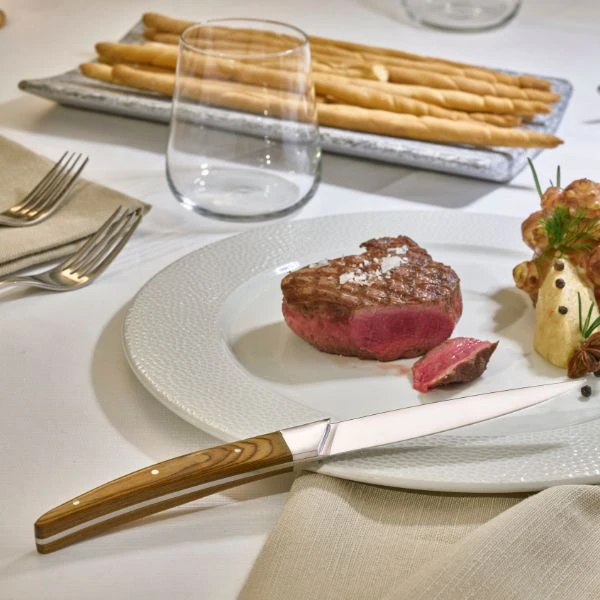 Legnoart PORTERHOUSE Stekknivset (4), ljust handtag LESK7B by Legnoart color Svart