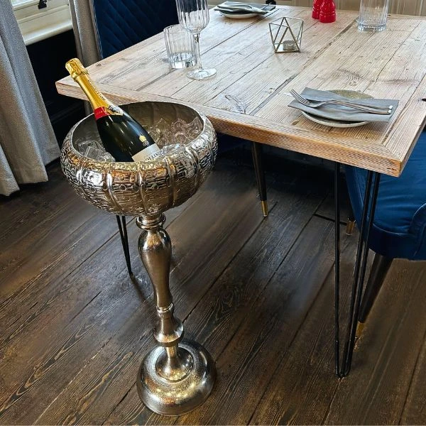 Exklusiv Champagnekylare på Fot i Rostfritt Stål 40850 by Drink color Svart