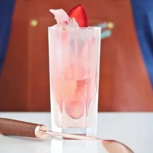 Recept på Strawberry Cooler-cocktail