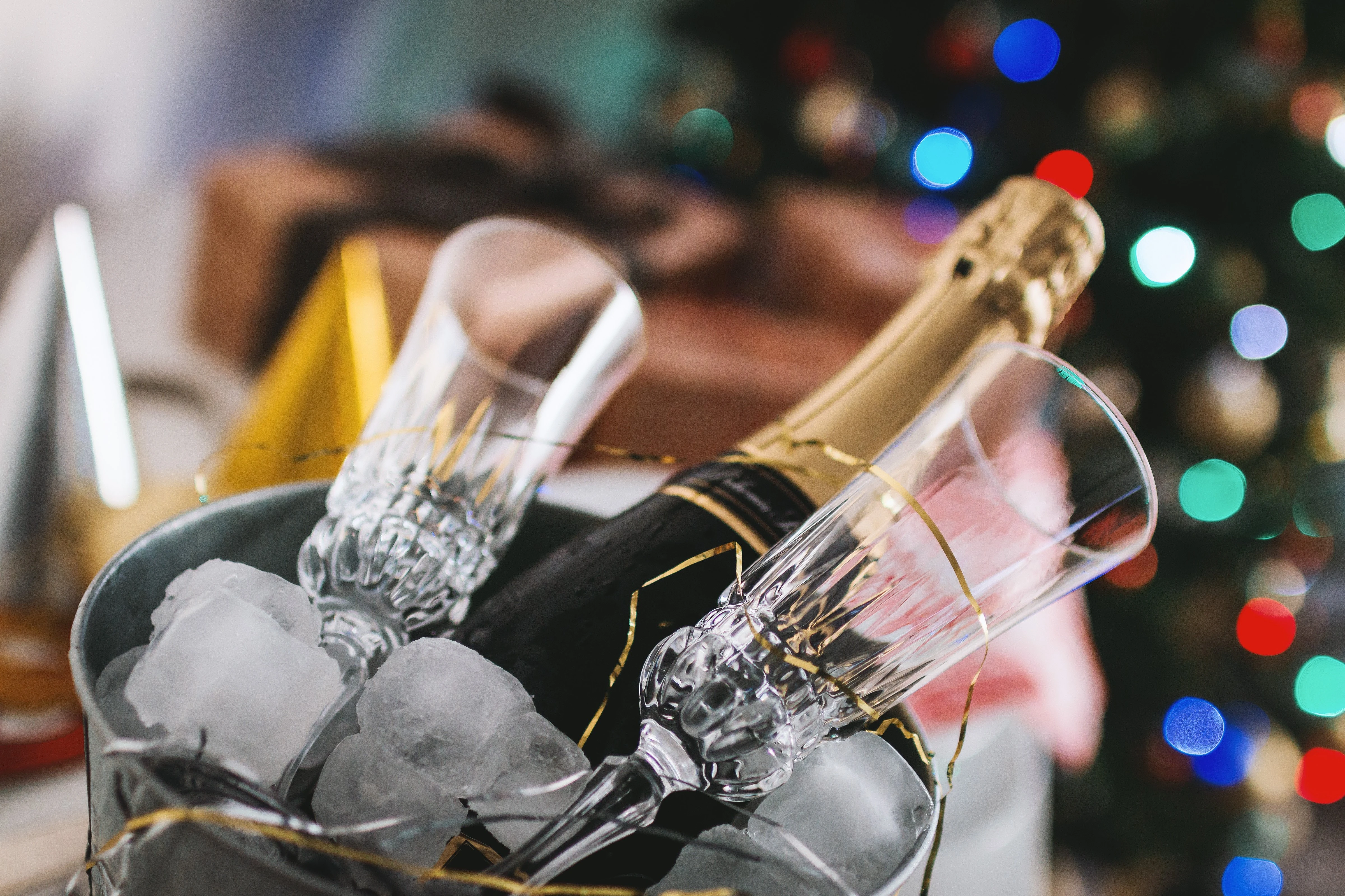 VACKRA OMGIVNINGAR BÖR HA VACKRA CHAMPAGNEGLAS