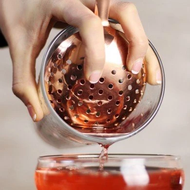 En flot julep strainer i kobber